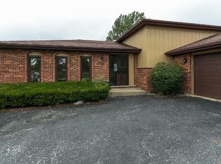3496 Dale Dr, Crete, IL 60417