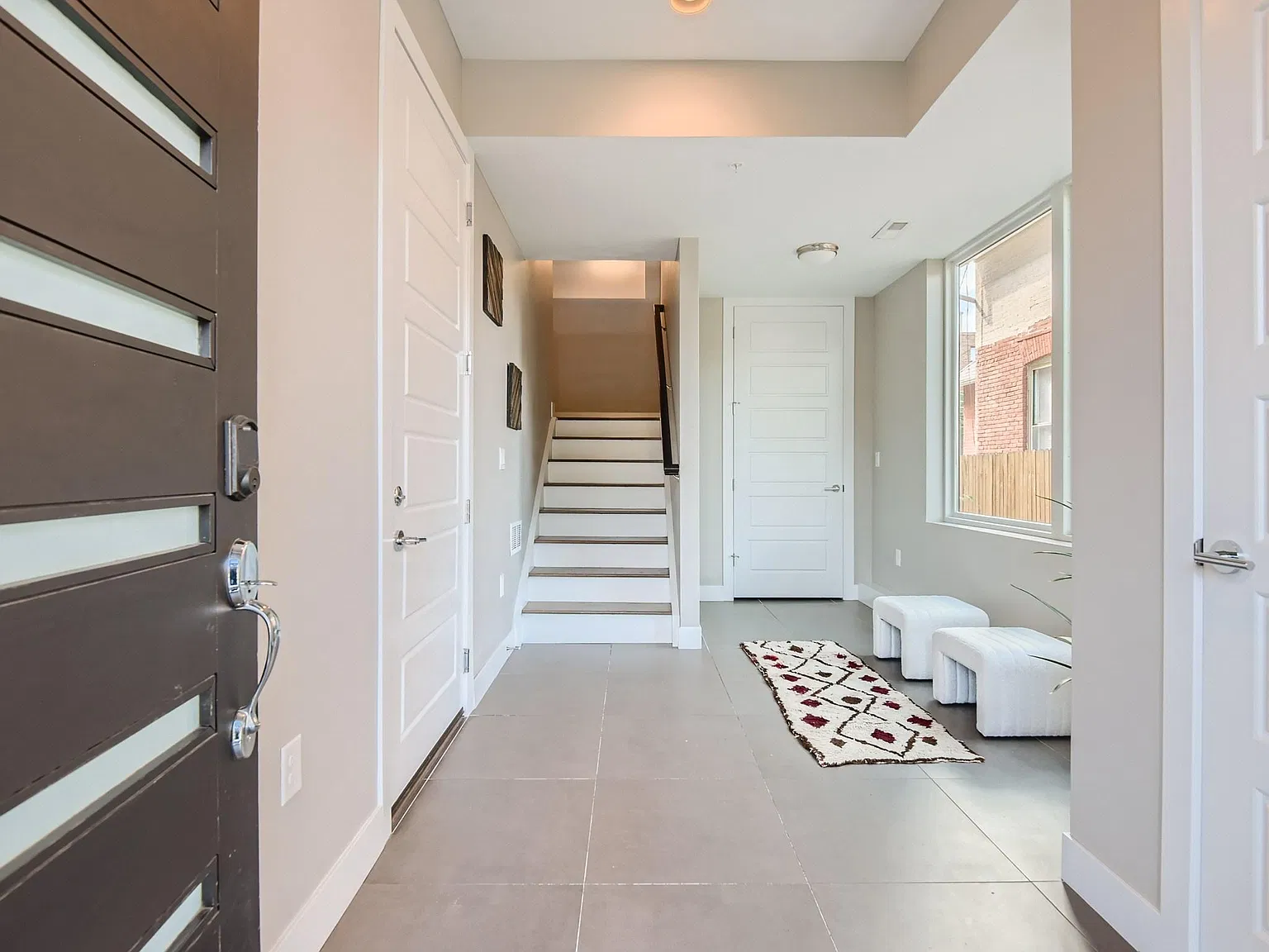 3 bed, 3.5 bath, 1750 sqft, $3,775 — Photo 2