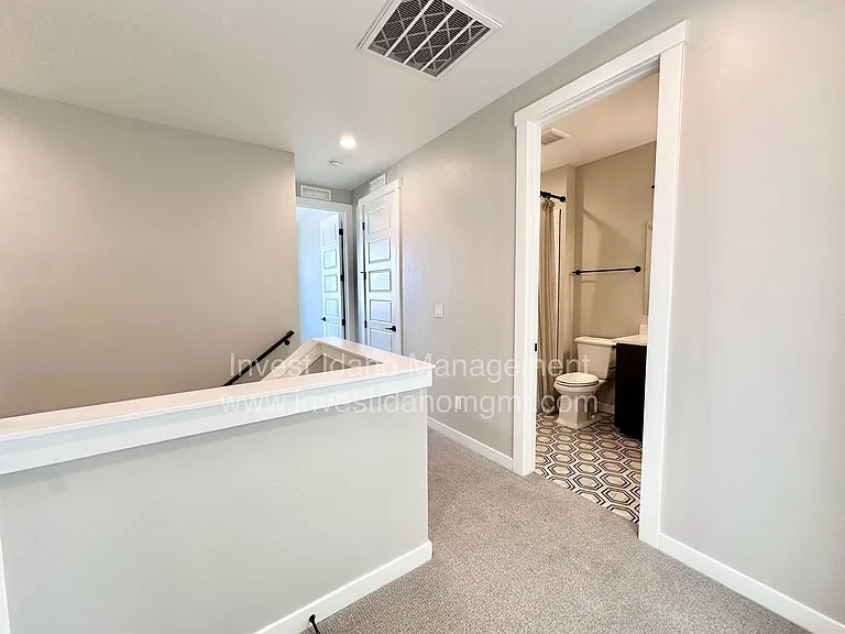 373 N Stone Canyon Ln — Photo 27