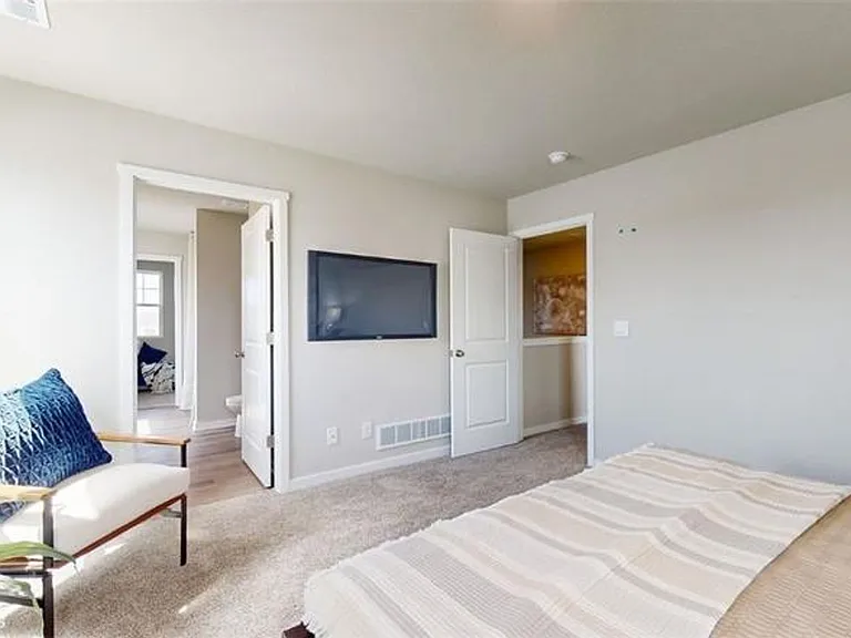 4783 172nd St — Photo 27