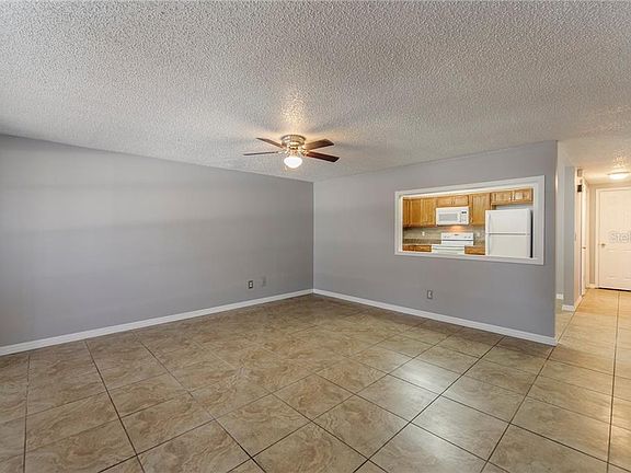 4th image of 15644 59th St N