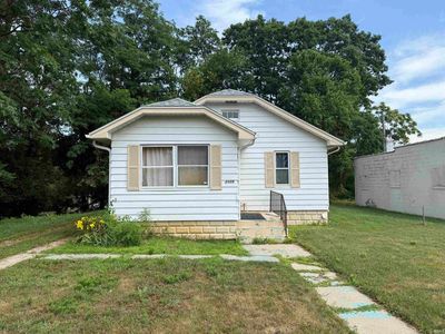 2005 Prairie Ave, South Bend, IN, 46613