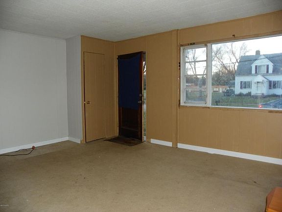 2nd image of 259 W Parsons Ave
