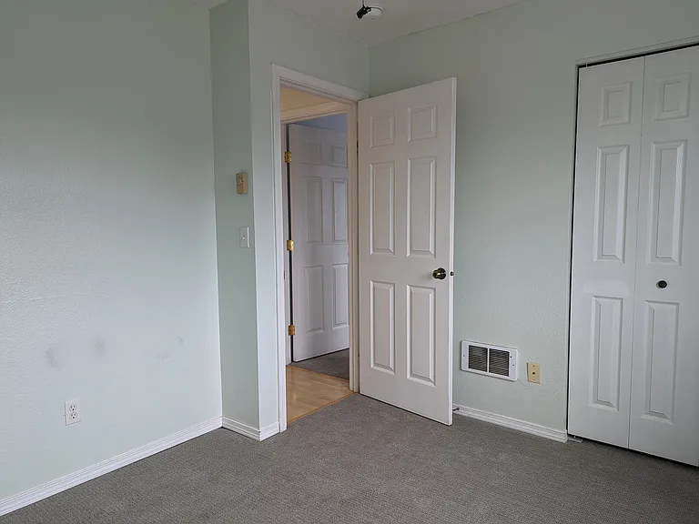 354 Canal Dr NE — Photo 20