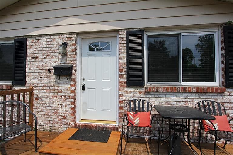 1st image of 1413 Southlyn Dr