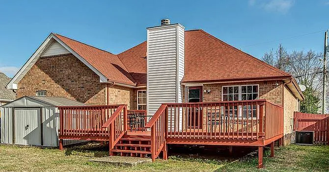 1005 Waverunner Dr — Photo 2