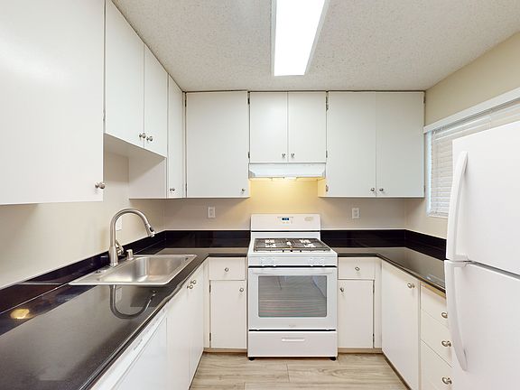 2nd image of 1006 Ignacio Blvd #37