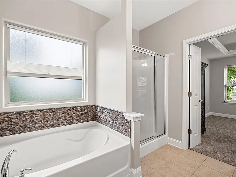 1102 Achiever Cir — Photo 24