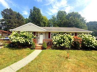5235 Exeter Rd, Erie, PA 16509