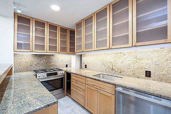 1st image of 127 W 82nd St APT 1D