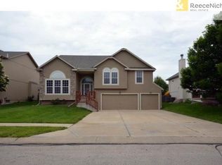 21730 W 121st Ter, Olathe, KS 66061