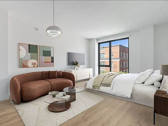 3rd image of 300 W 136th St #8H