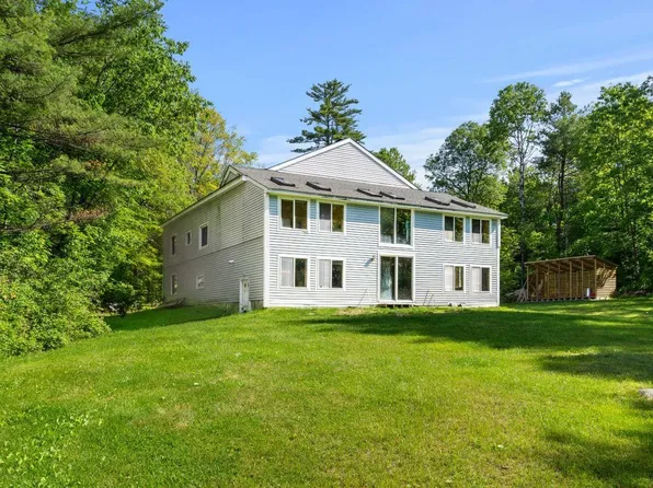 96 Kenney Road, Loudon, NH 03307