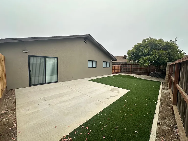 547 De Leon Dr — Photo 40