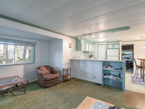5th image of 1078 Paul Ave