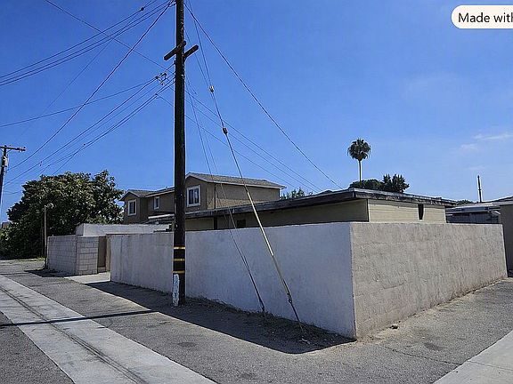 5th image of 14931 Adams St