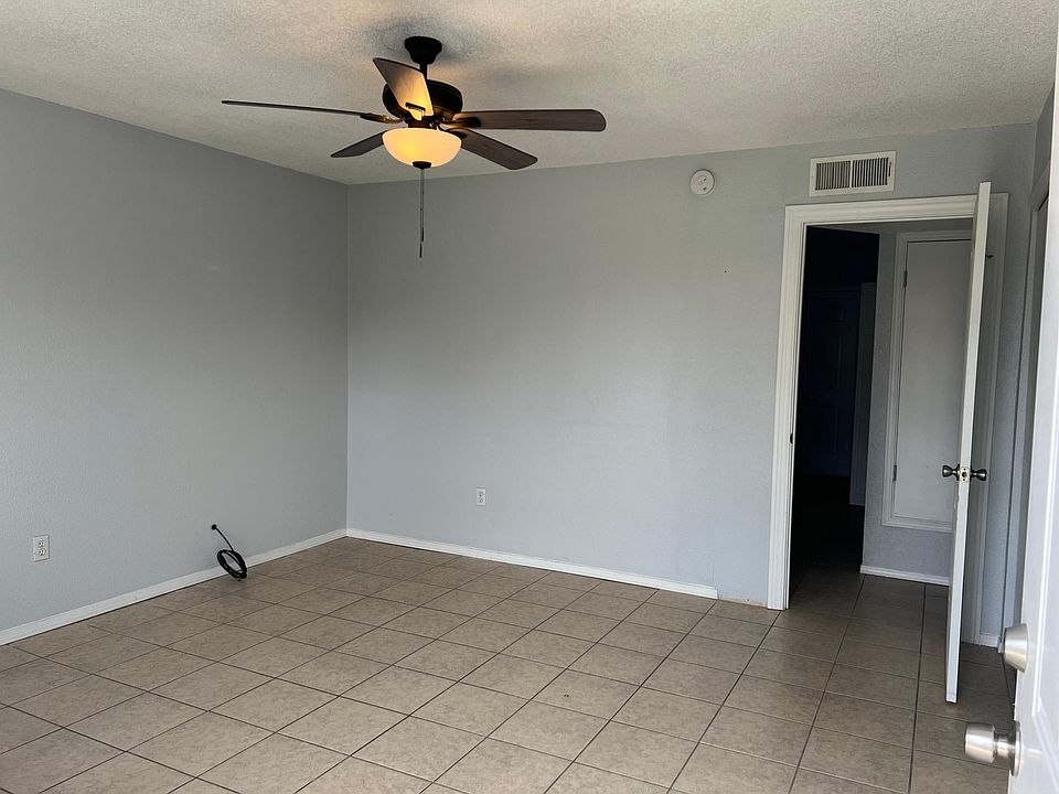 Living Room or Bedroom 3