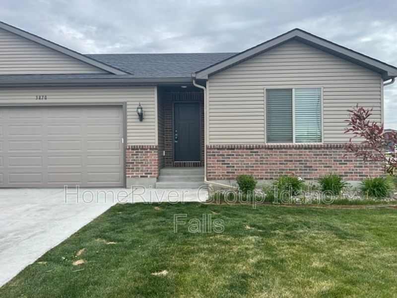 1st image of 3870 E Chalet Dr
