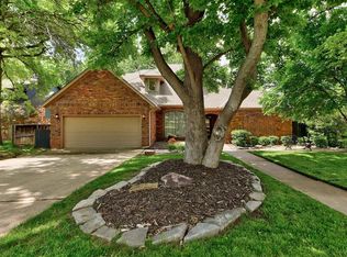 1720 Oaks Way, Oklahoma City, OK 73131