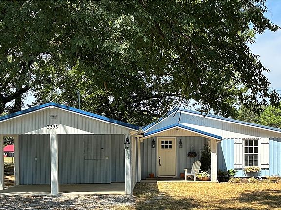 2nd image of 2295 Hayden Rd