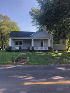 121 E 15th St, Higginsville, MO, 64037