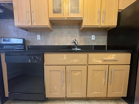 2nd image of 36 Duncan Ave #62E
