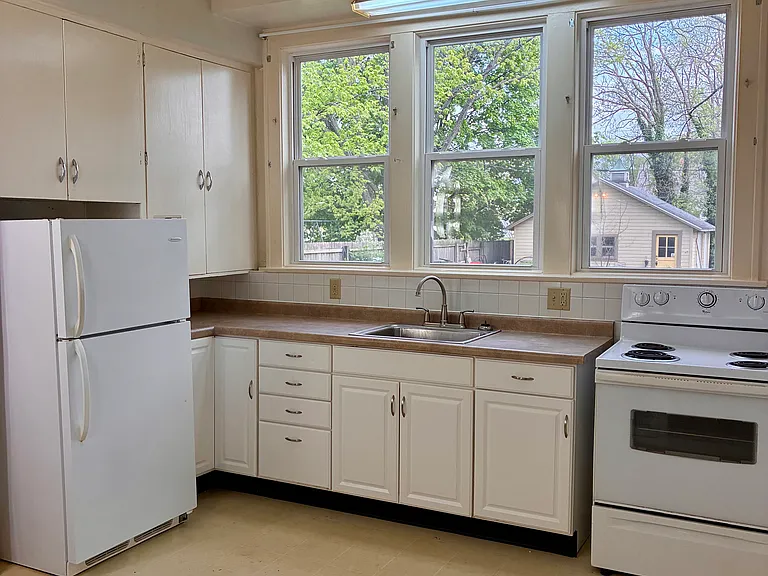 723 W Colfax Ave — Photo 16