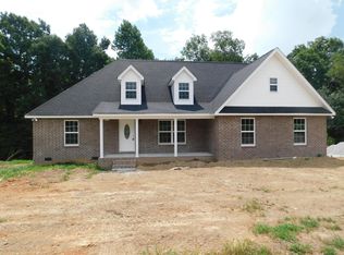 1097 Lyndell Bell Rd, Manchester, TN 37355