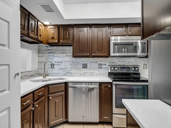 3635 Garden Brook Dr APT 16200, Farmers Branch, TX 75234