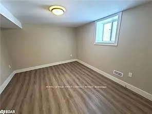 320 Mississaga St W #2 — Photo 8