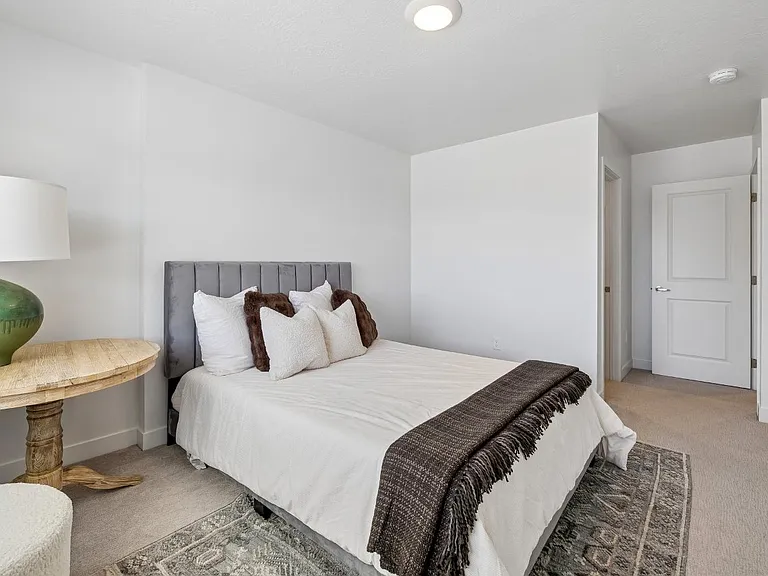 Desert Village Townhomes — Photo 11