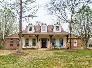1556 Emerald Lakes Dr, Willis, TX 77378