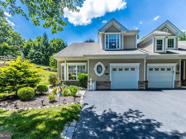 57 Dresner Cir, Upper Chichester, PA 19061