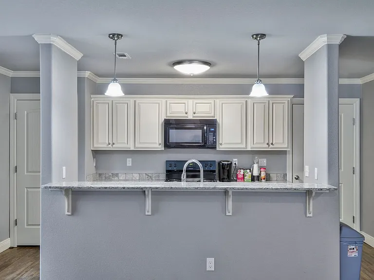 4064 W Santa Maria Ln — Photo 6