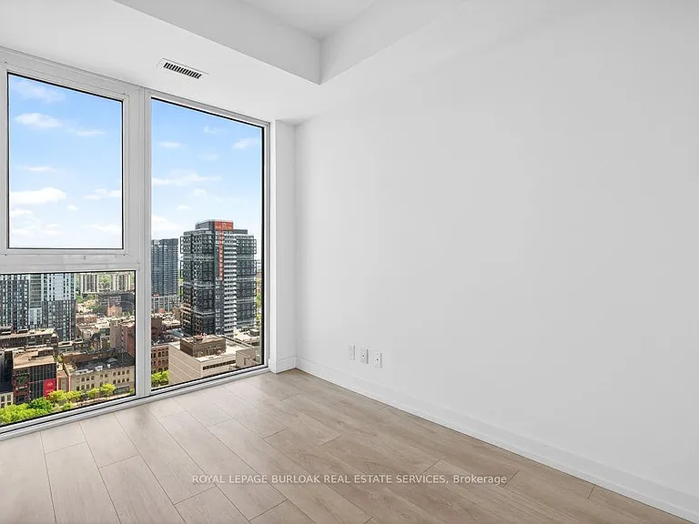 75 James St S #2404 — Photo 10