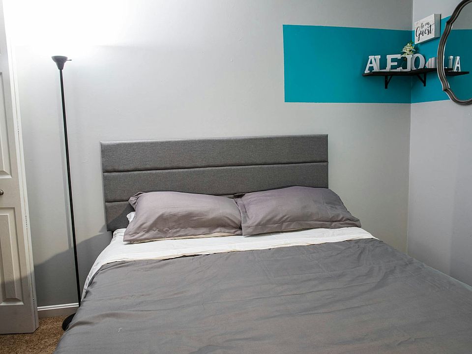 queen bed