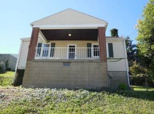 1611 Poplar St, Mc Kees Rocks, PA 15136