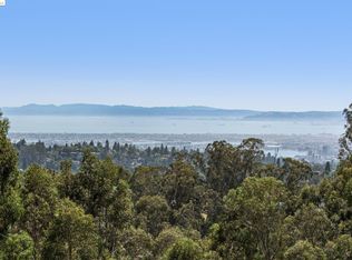 6715 Elverton Dr, Oakland, CA 94611
