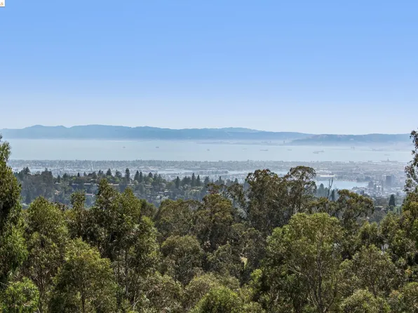 6715 Elverton Dr, Oakland, CA 94611