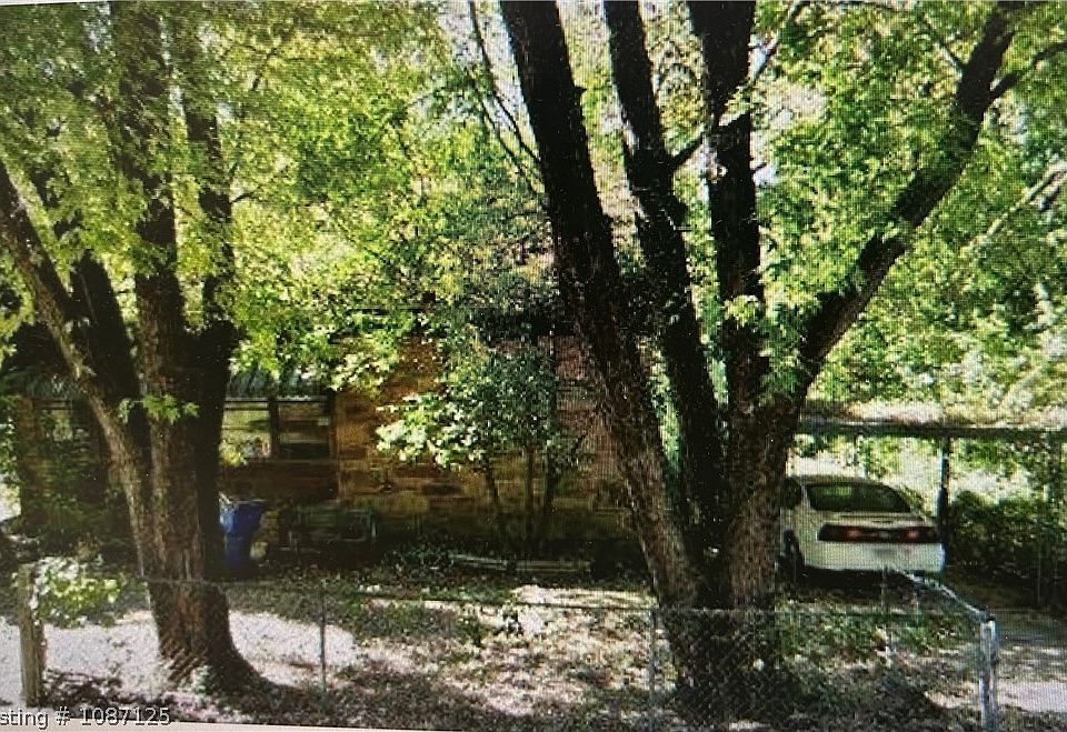 1st image of 2324 S 26th St