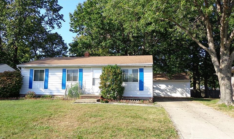 1st image of 34253 Iris Ln