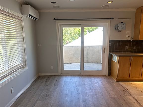 5th image of 11417 Woodbridge St APT 3