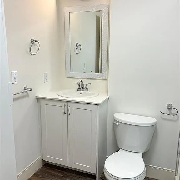 135 Station St S #118 — Photo 7