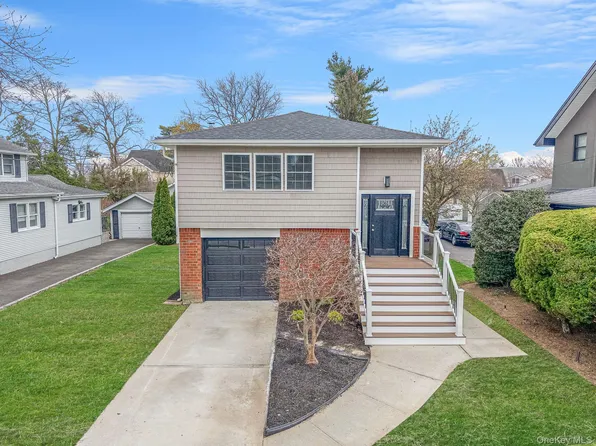 3394 Lufberry Avenue, Wantagh, NY 11793