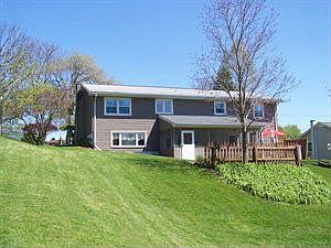 2nd image of 220 Overlook Dr