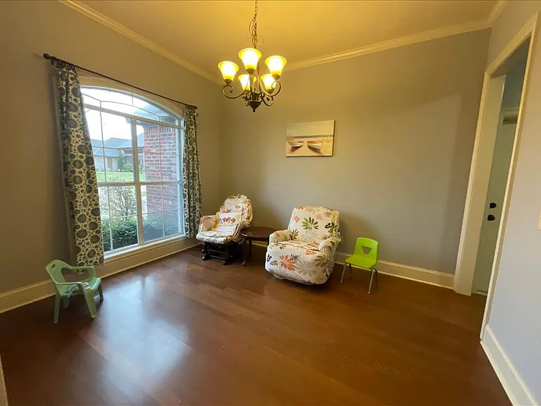 151 Bradfield Rd — Photo 10