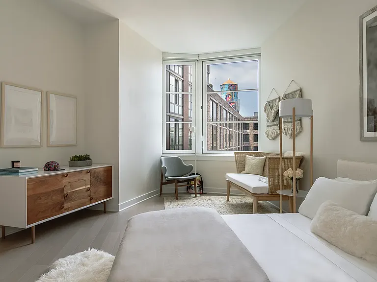 363 Bond St #251 — Photo 2