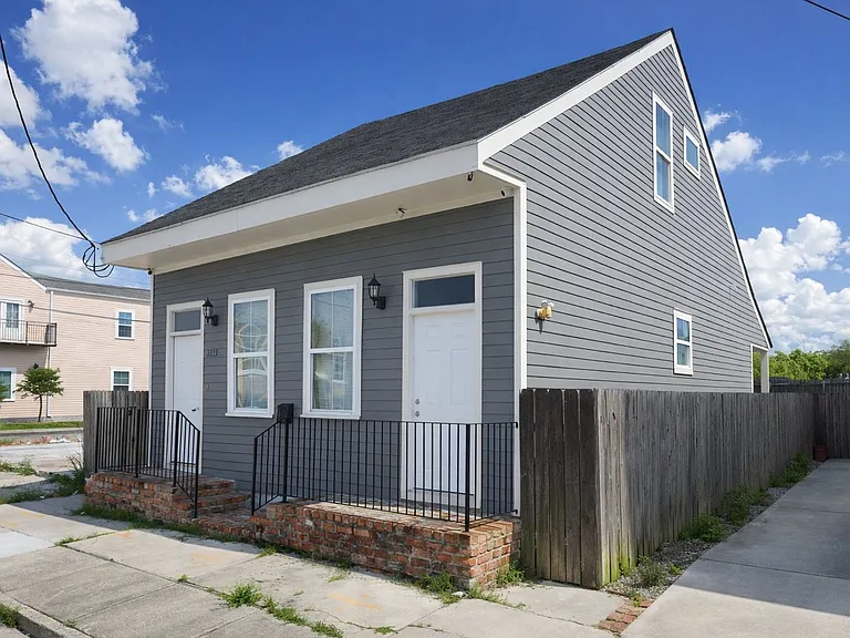 2131 Dumaine St — Photo 22