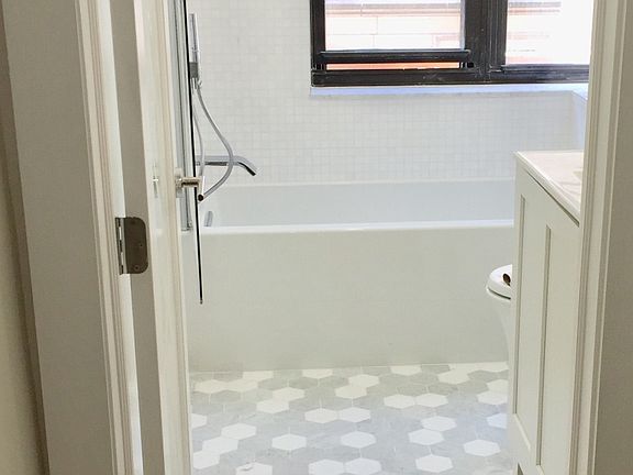 2nd image of 545 W 111th St APT 3I