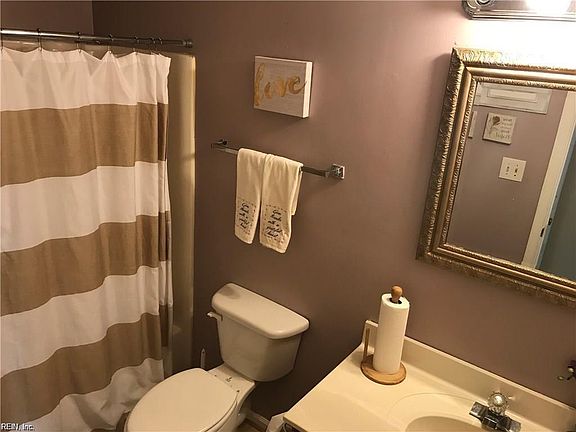 3rd image of 1735 Willow Creek Ct